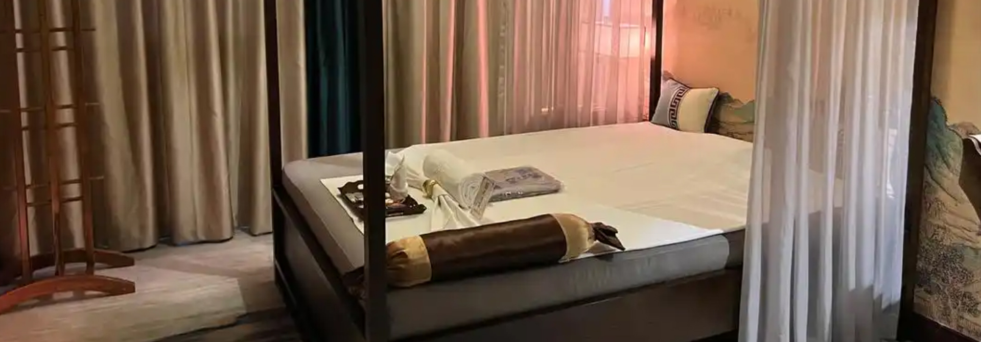 武汉青山Xinxi养生会馆高端养生馆